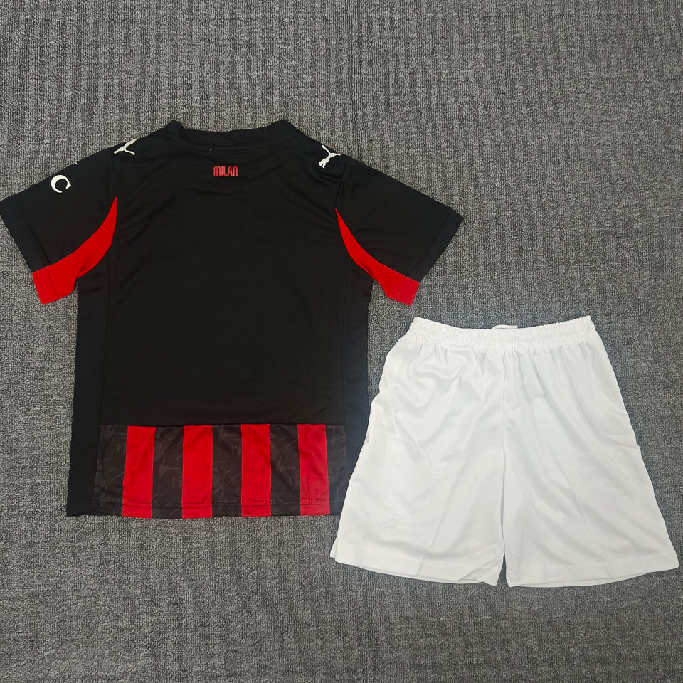 Maillot+Short AC Milan 2025/26 Domicile Enfant